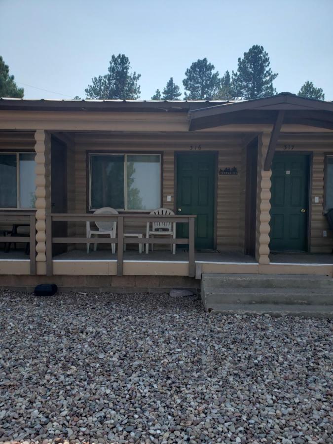 Flaming Gorge Resort Dutch John Eksteriør bilde